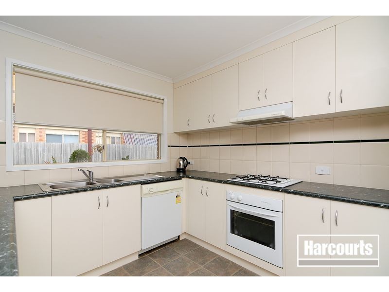 9 Clifton Park Drive, Carrum Downs VIC 3201