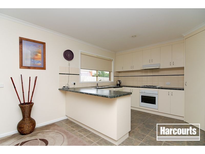 9 Clifton Park Drive, Carrum Downs VIC 3201