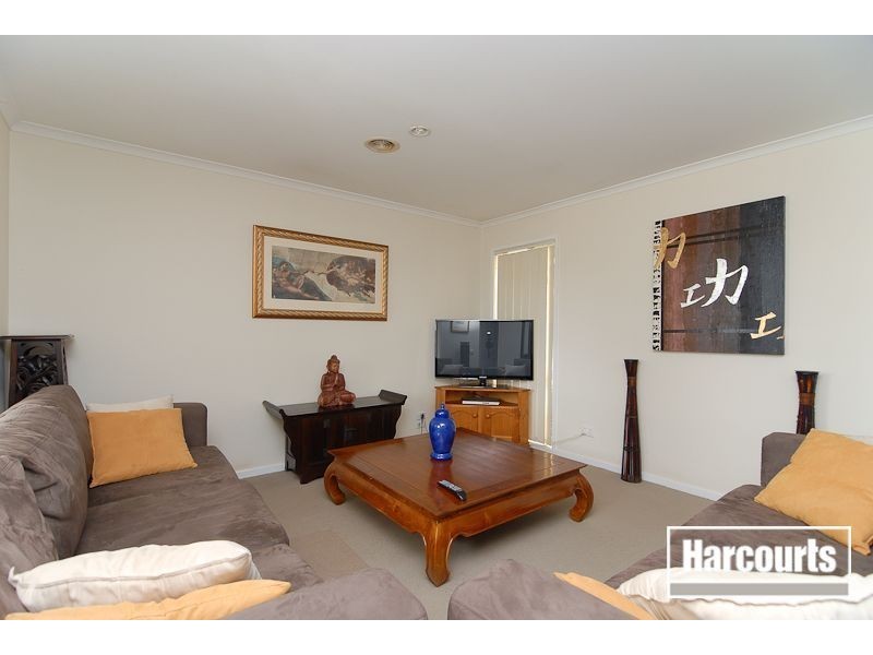 9 Clifton Park Drive, Carrum Downs VIC 3201