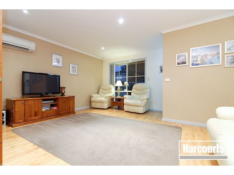 44 Bushlark Drive, Carrum Downs VIC 3201