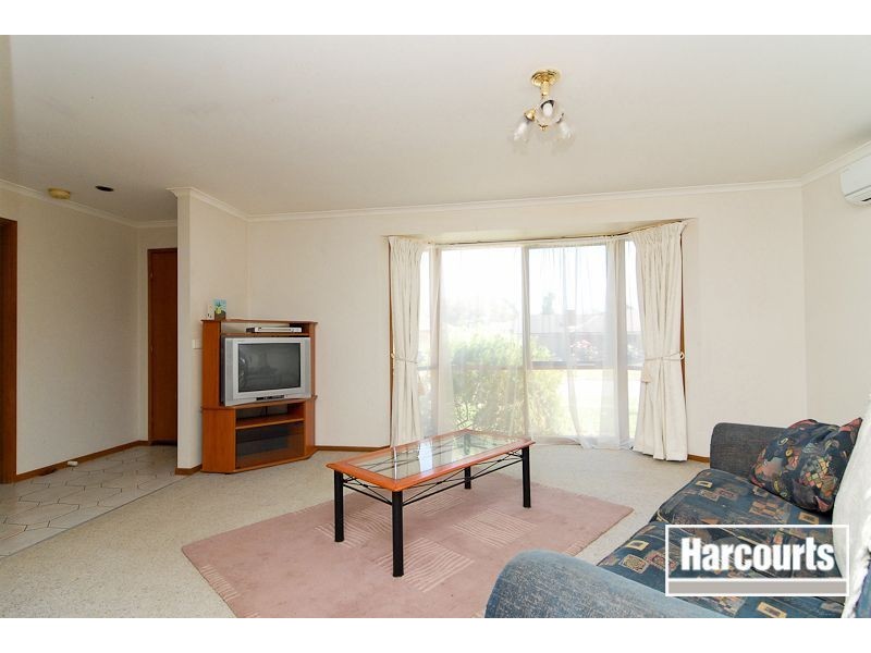 4 Greenslopes Drive, Carrum Downs VIC 3201