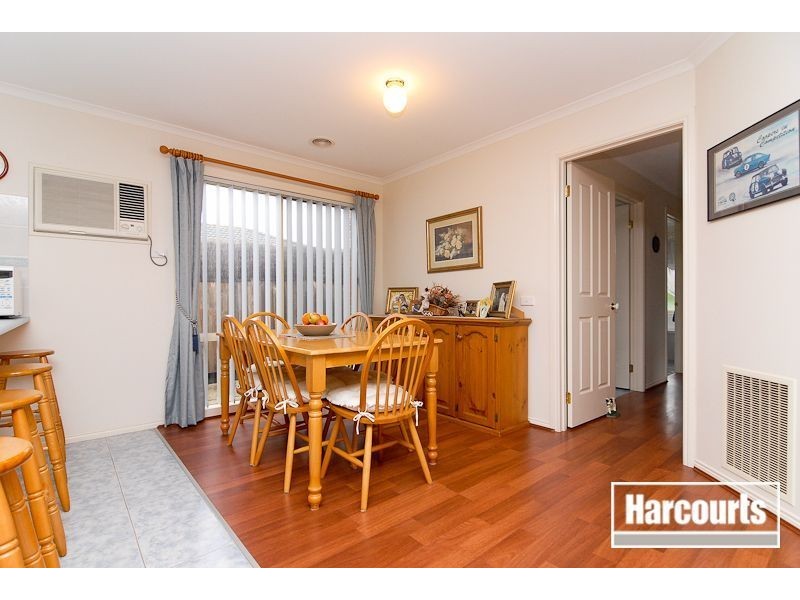 11 Ross Crescent, Skye VIC 3977