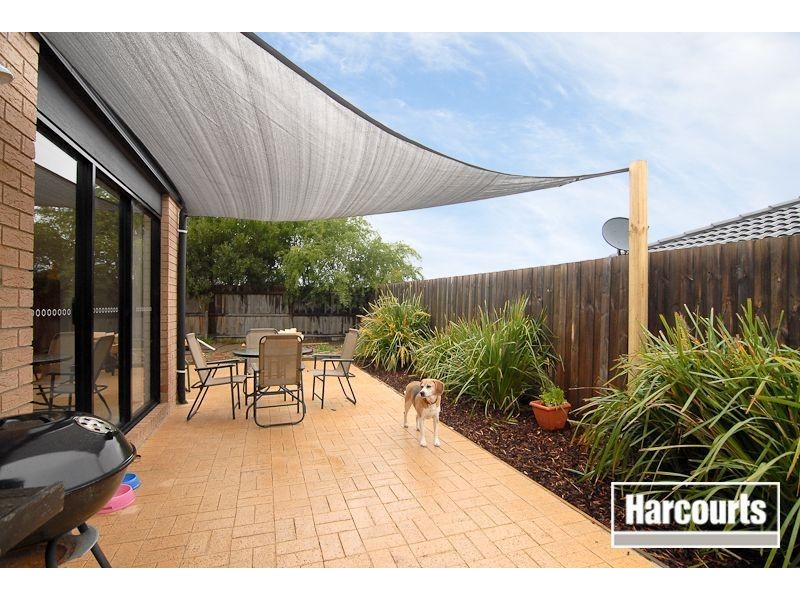 6 Ella Paige Place, Carrum Downs VIC 3201