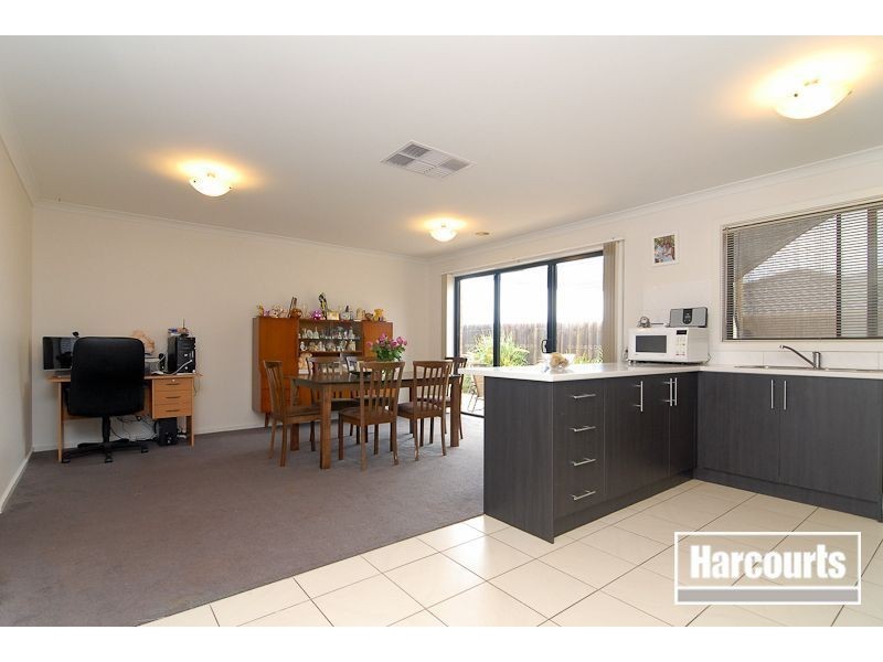 6 Ella Paige Place, Carrum Downs VIC 3201