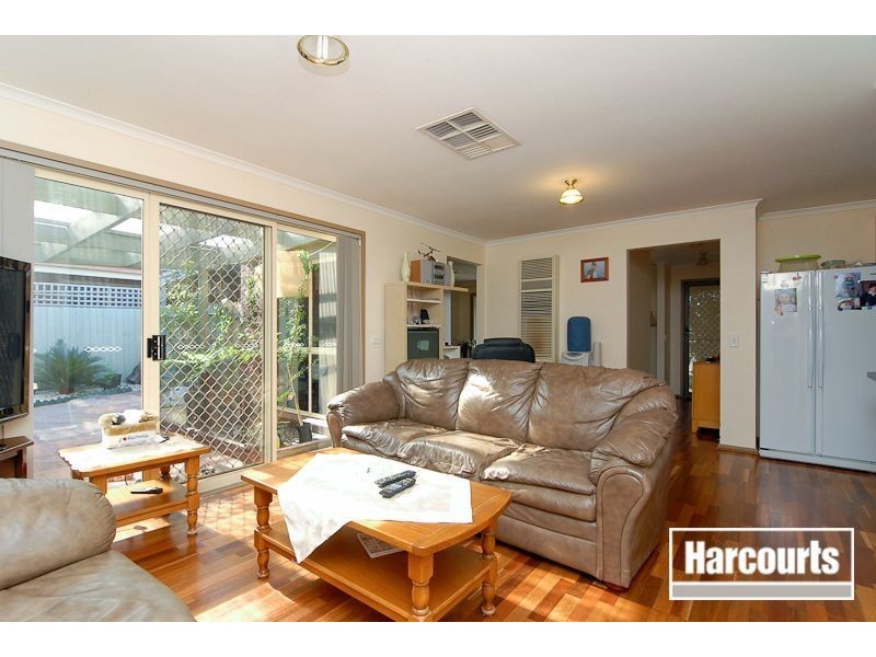 17 Dairy Place, Skye VIC 3977