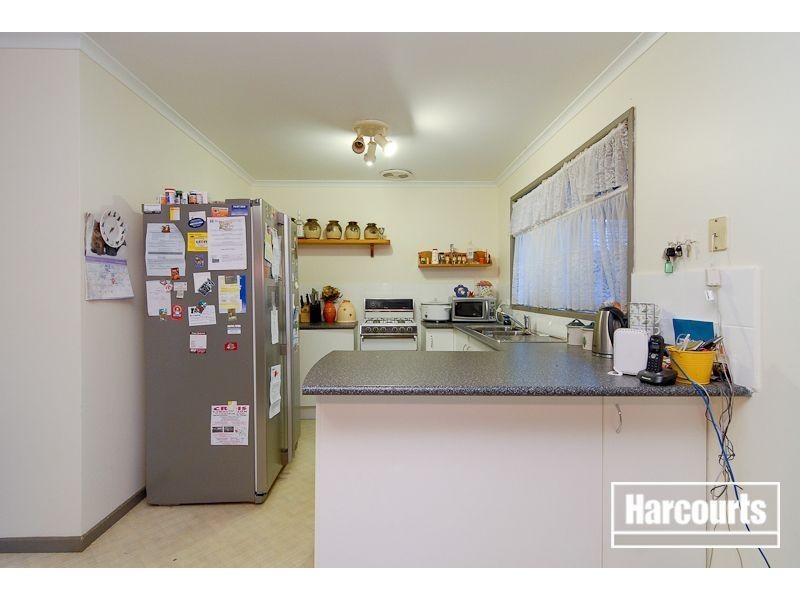 19 Darnley Drive, Skye VIC 3977