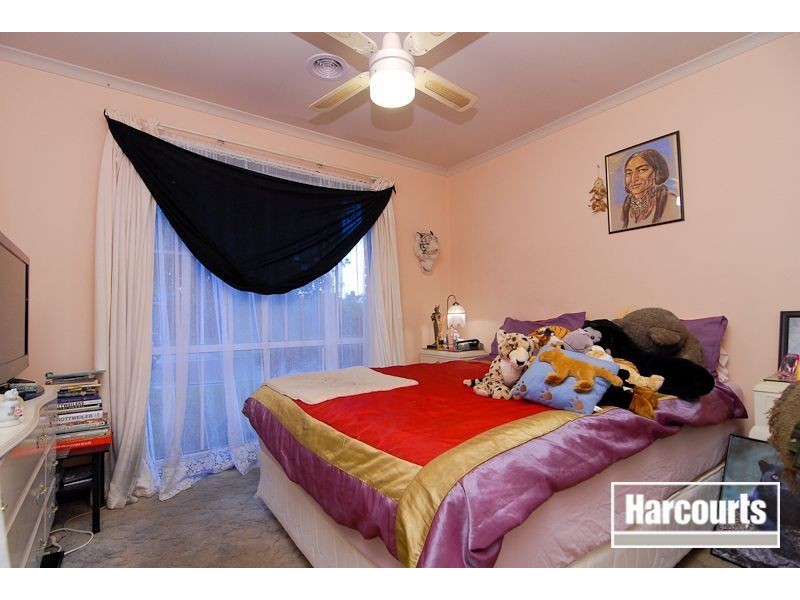 19 Darnley Drive, Skye VIC 3977