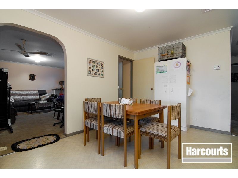 19 Darnley Drive, Skye VIC 3977