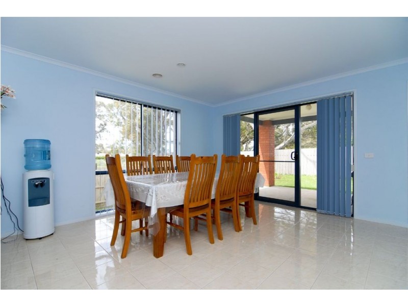 1 Mina Court, Carrum Downs VIC 3201