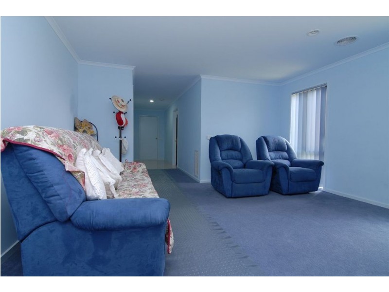 1 Mina Court, Carrum Downs VIC 3201