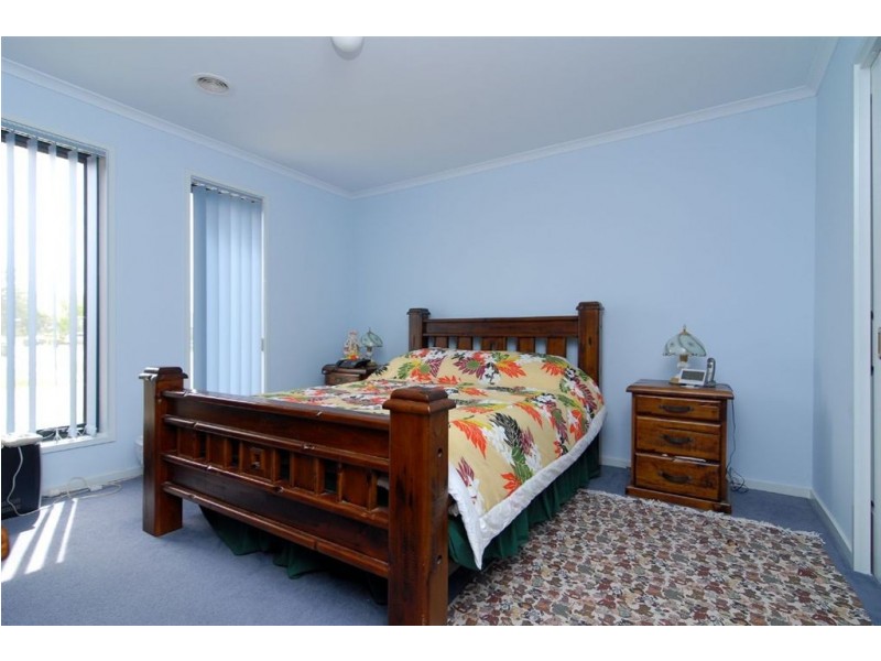 1 Mina Court, Carrum Downs VIC 3201