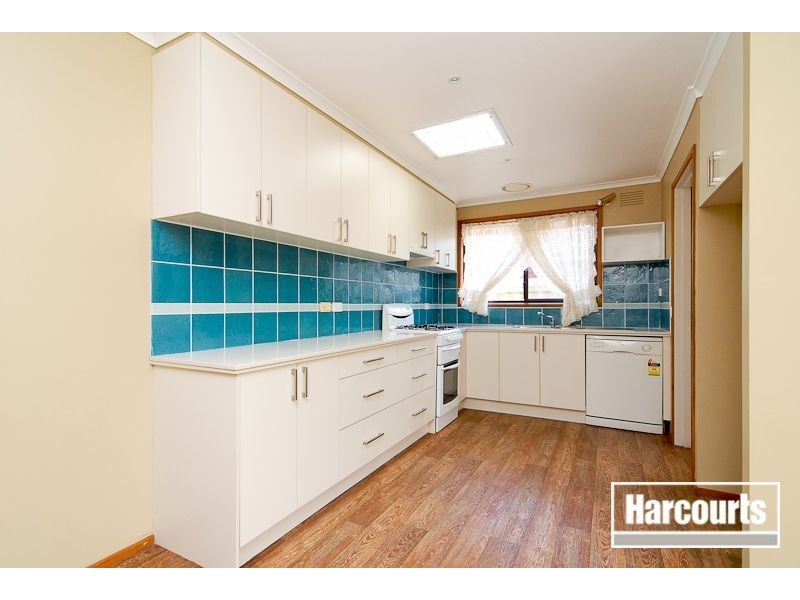 92 Lyrebird Drive, Carrum Downs VIC 3201