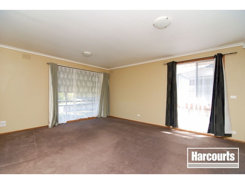 92 Lyrebird Drive, Carrum Downs VIC 3201