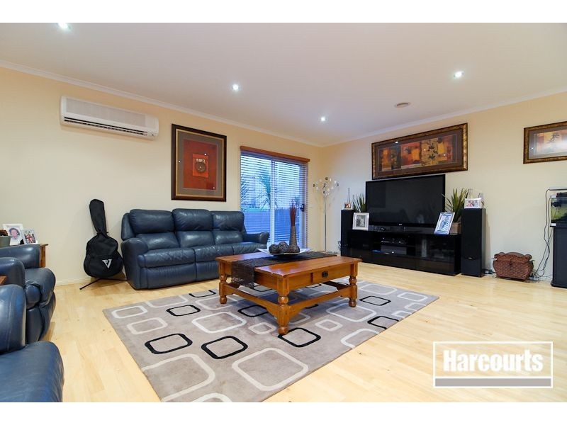9 Emerald Rise, Skye VIC 3977