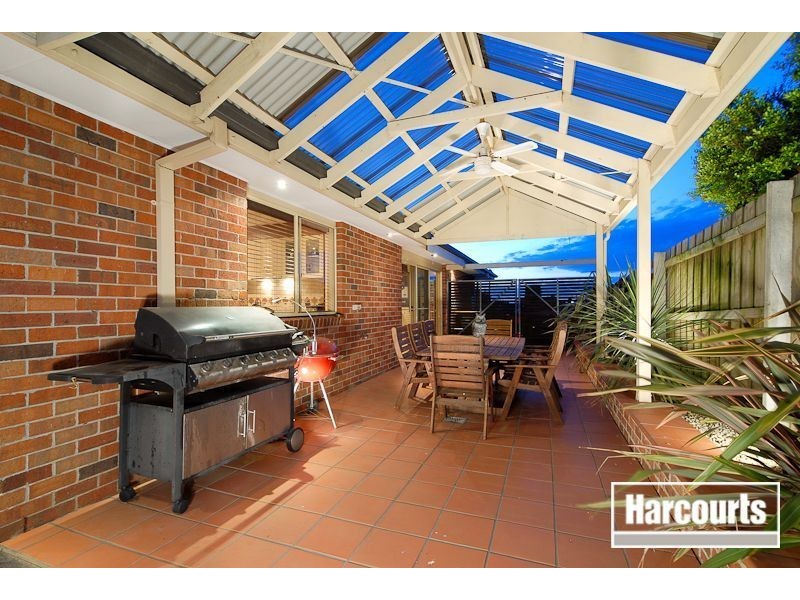 9 Emerald Rise, Skye VIC 3977