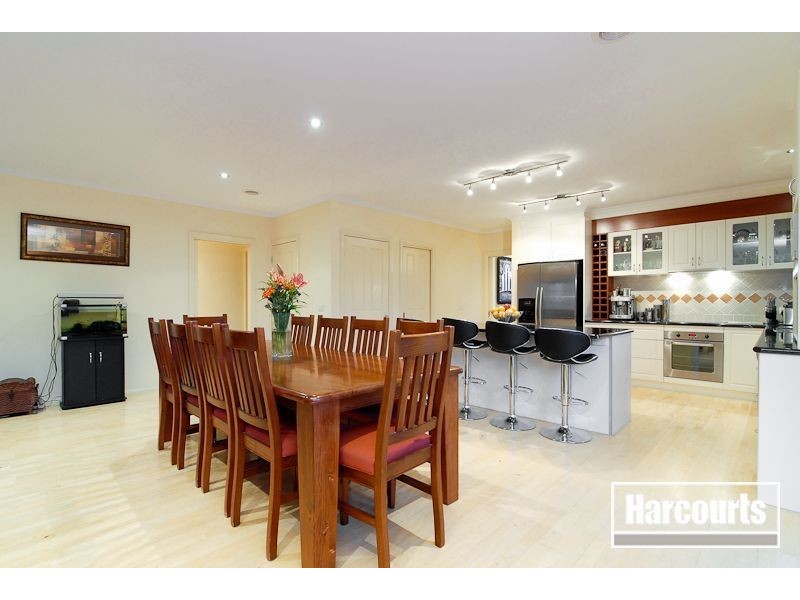 9 Emerald Rise, Skye VIC 3977