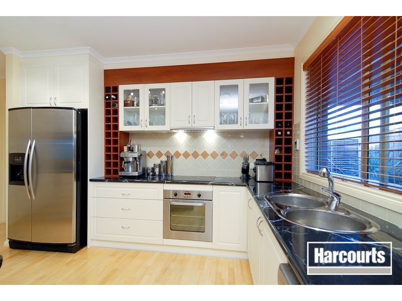 9 Emerald Rise, Skye VIC 3977
