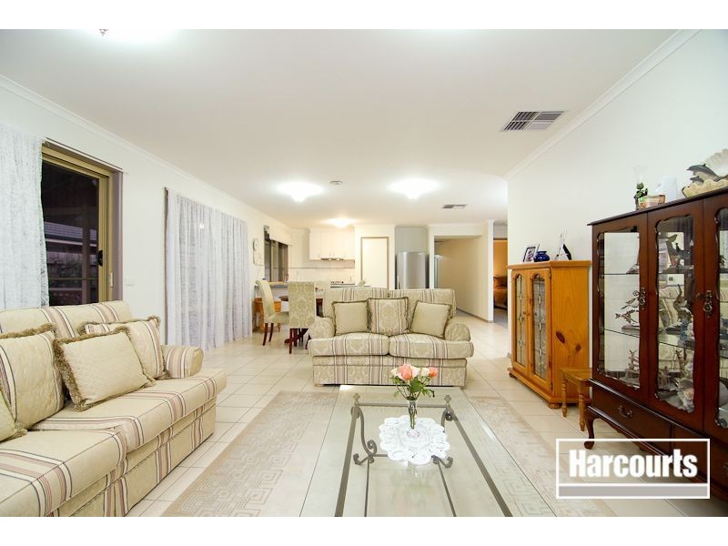 3 Arlene Drive, Skye VIC 3977