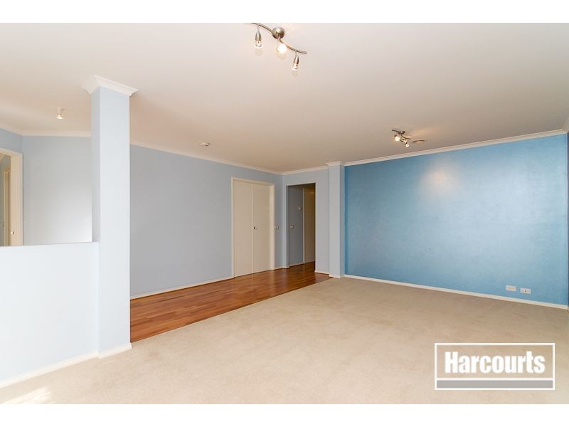 9 Delatite Way, Skye VIC 3977