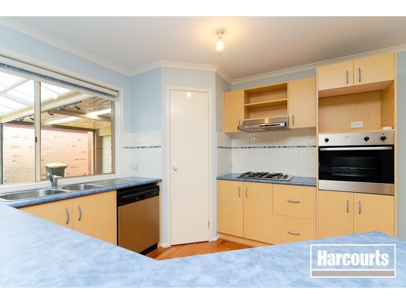 9 Delatite Way, Skye VIC 3977