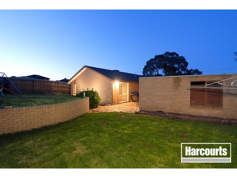 46 Luscombe Avenue, Carrum Downs VIC 3201