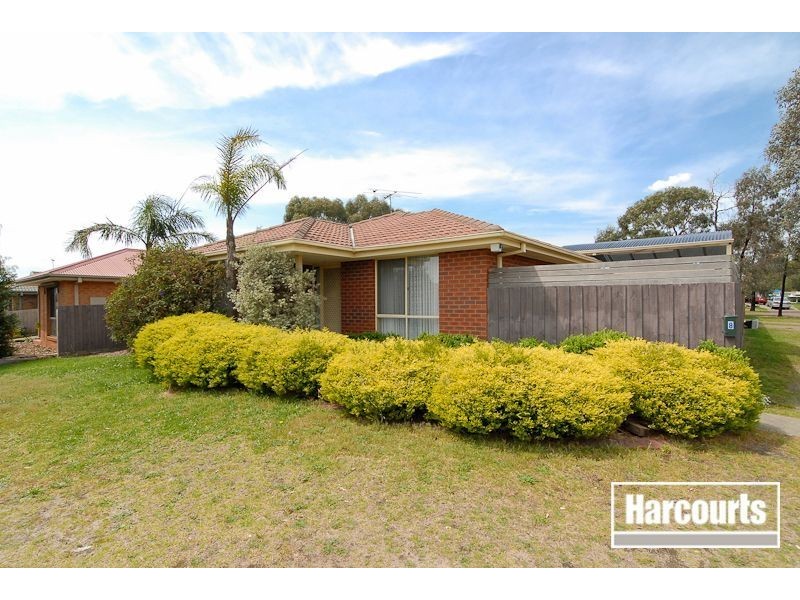 8 Perkins Drive, Carrum Downs VIC 3201