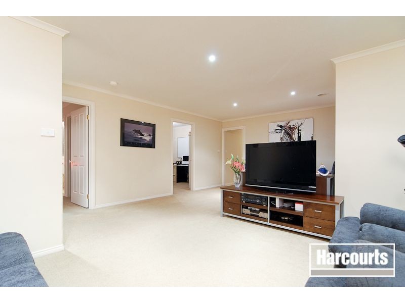 1 Natisone Place, Skye VIC 3977