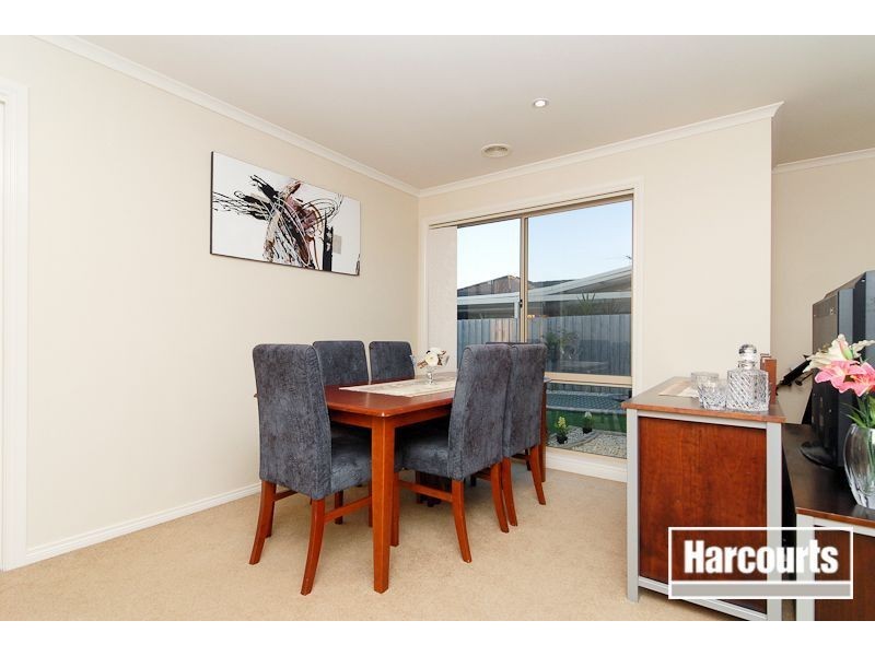 1 Natisone Place, Skye VIC 3977