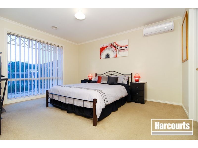 1 Natisone Place, Skye VIC 3977