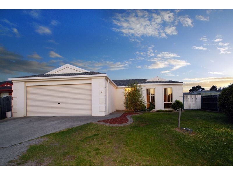 4 Clendon Court, Carrum Downs VIC 3201