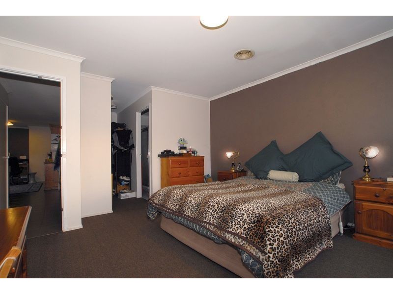 4 Clendon Court, Carrum Downs VIC 3201