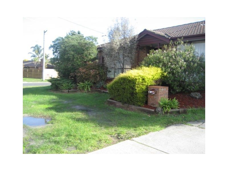 1 Honeyeater Place, Carrum Downs VIC 3201