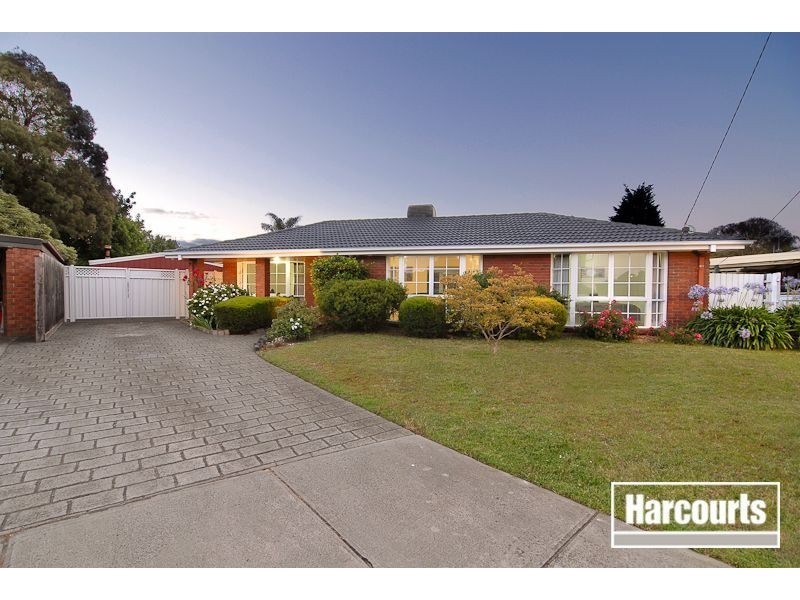 4 Raven Close, Carrum Downs VIC 3201