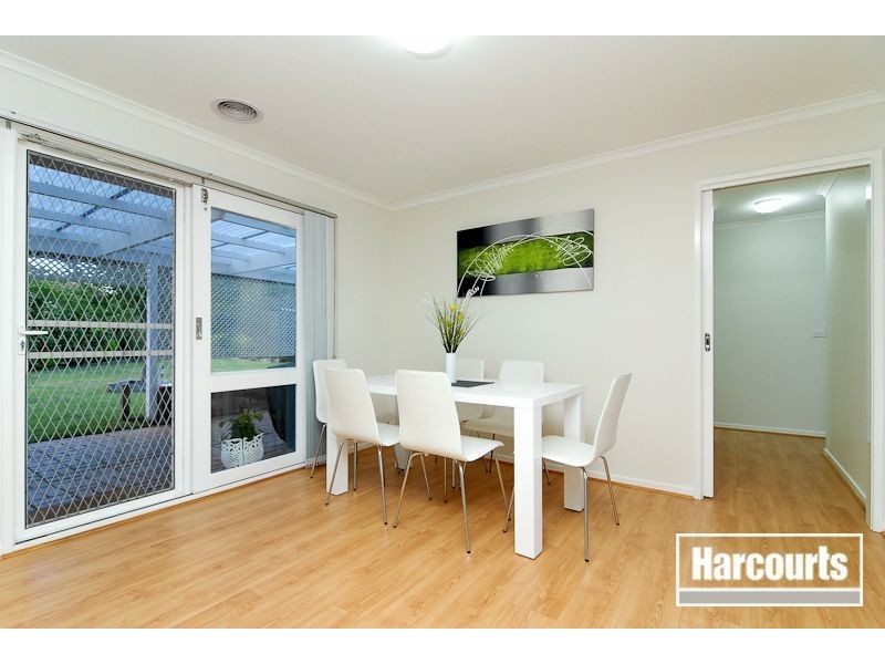 4 Raven Close, Carrum Downs VIC 3201