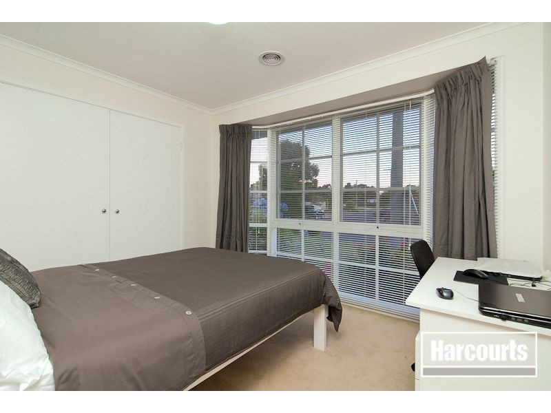 4 Raven Close, Carrum Downs VIC 3201