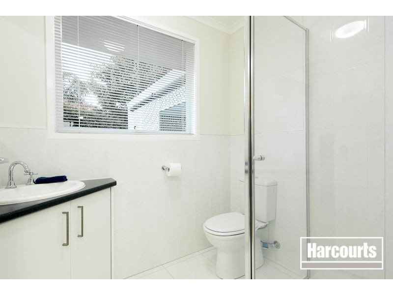 4 Raven Close, Carrum Downs VIC 3201