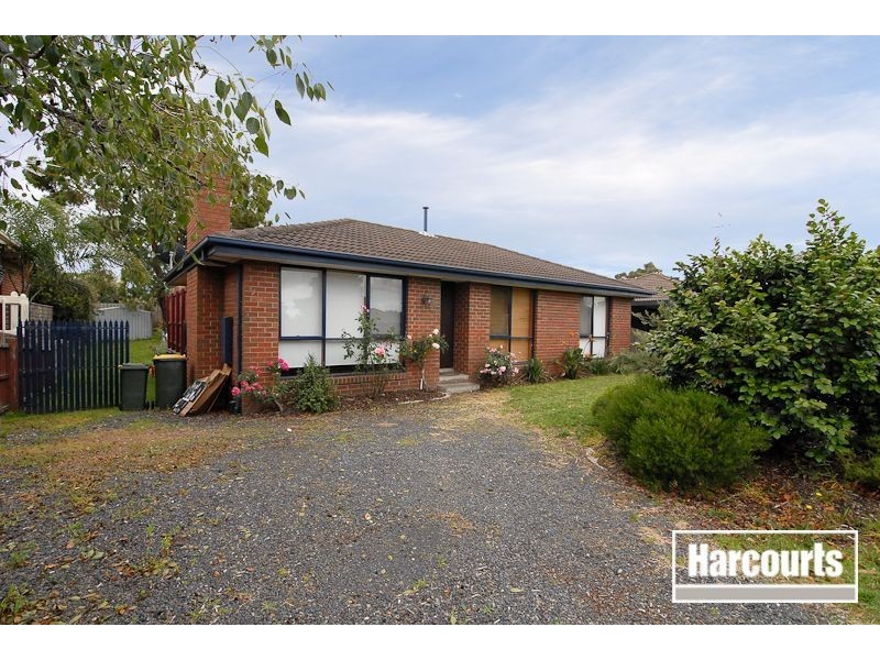 9 Landon Place, Carrum Downs VIC 3201