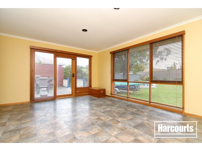 9 Landon Place, Carrum Downs VIC 3201