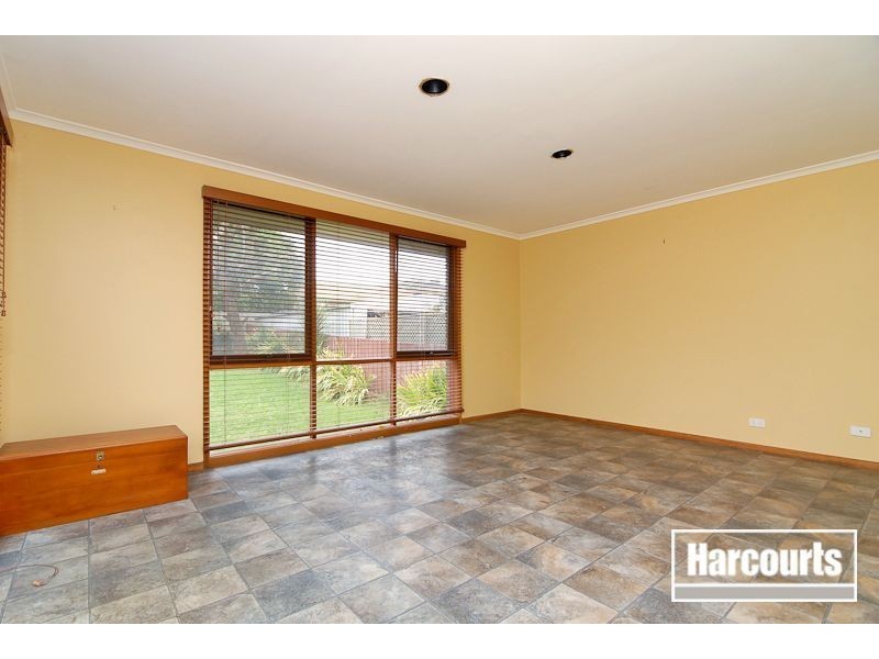 9 Landon Place, Carrum Downs VIC 3201