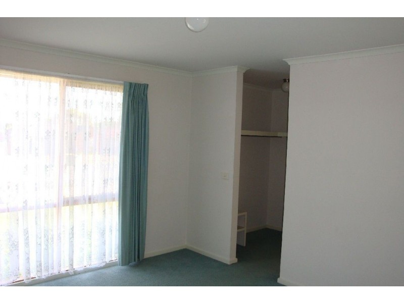 2 Marshall Close, Carrum Downs VIC 3201