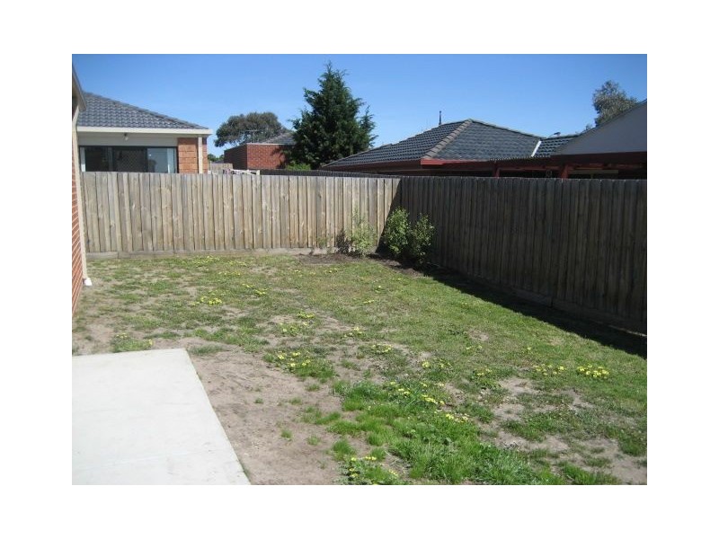 2 Esta Court, Carrum Downs VIC 3201