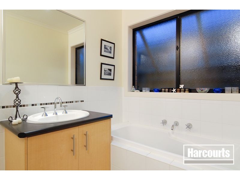 56 Oberon Drive, Carrum Downs VIC 3201