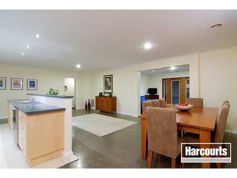 14 Jurang Way, Skye VIC 3977
