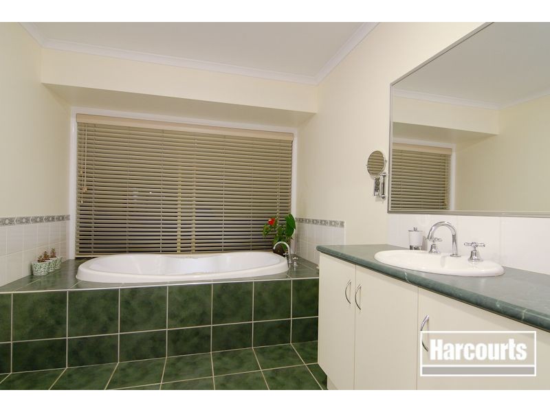 14 Jurang Way, Skye VIC 3977