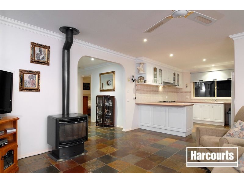 12 Delatite Way, Skye VIC 3977