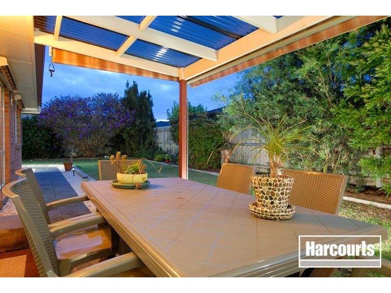 12 Delatite Way, Skye VIC 3977