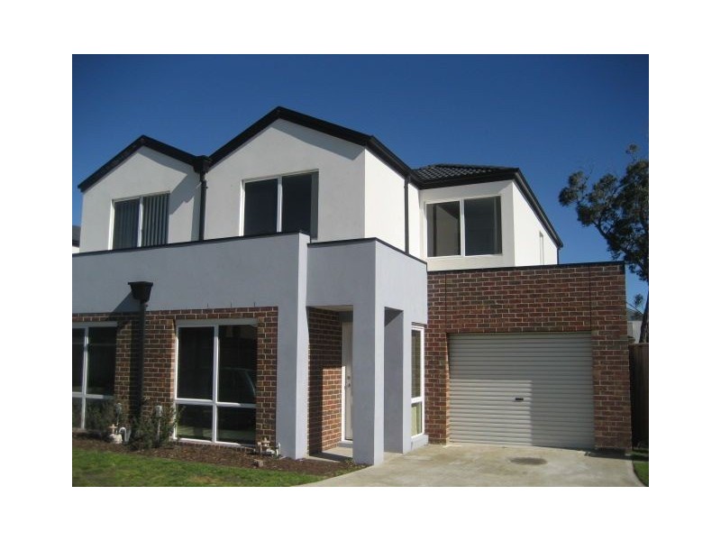 30/32 Lats Avenue, Carrum Downs VIC 3201