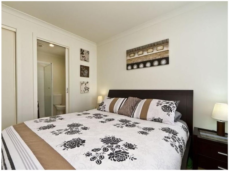 28/32 Lats Ave, Carrum Downs VIC 3201