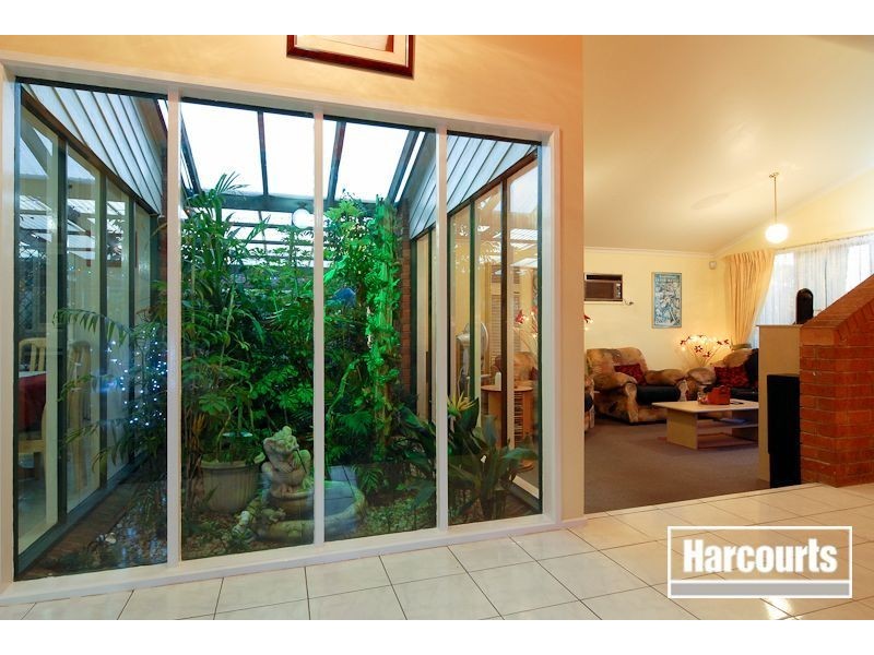 4 Saltram Court, Carrum Downs VIC 3201