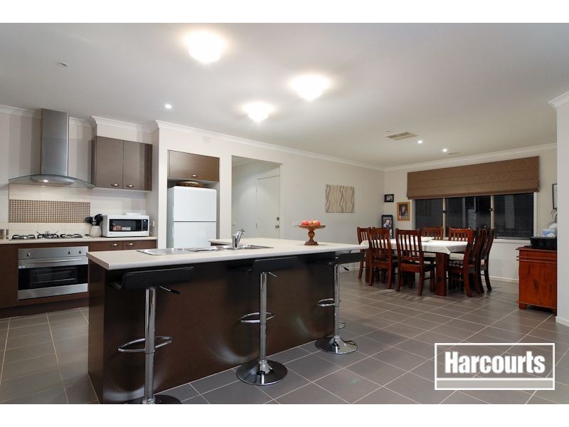 11 Alysha Avenue, Lyndhurst VIC 3975